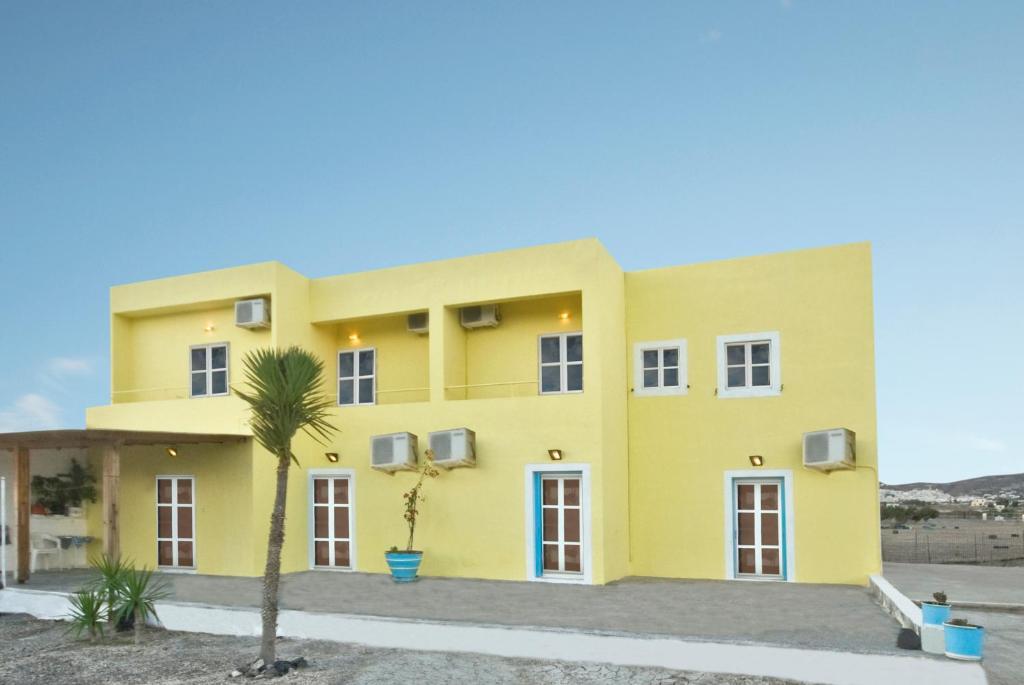Pension St.George Rooms & Studios Perivolos  Exterior photo